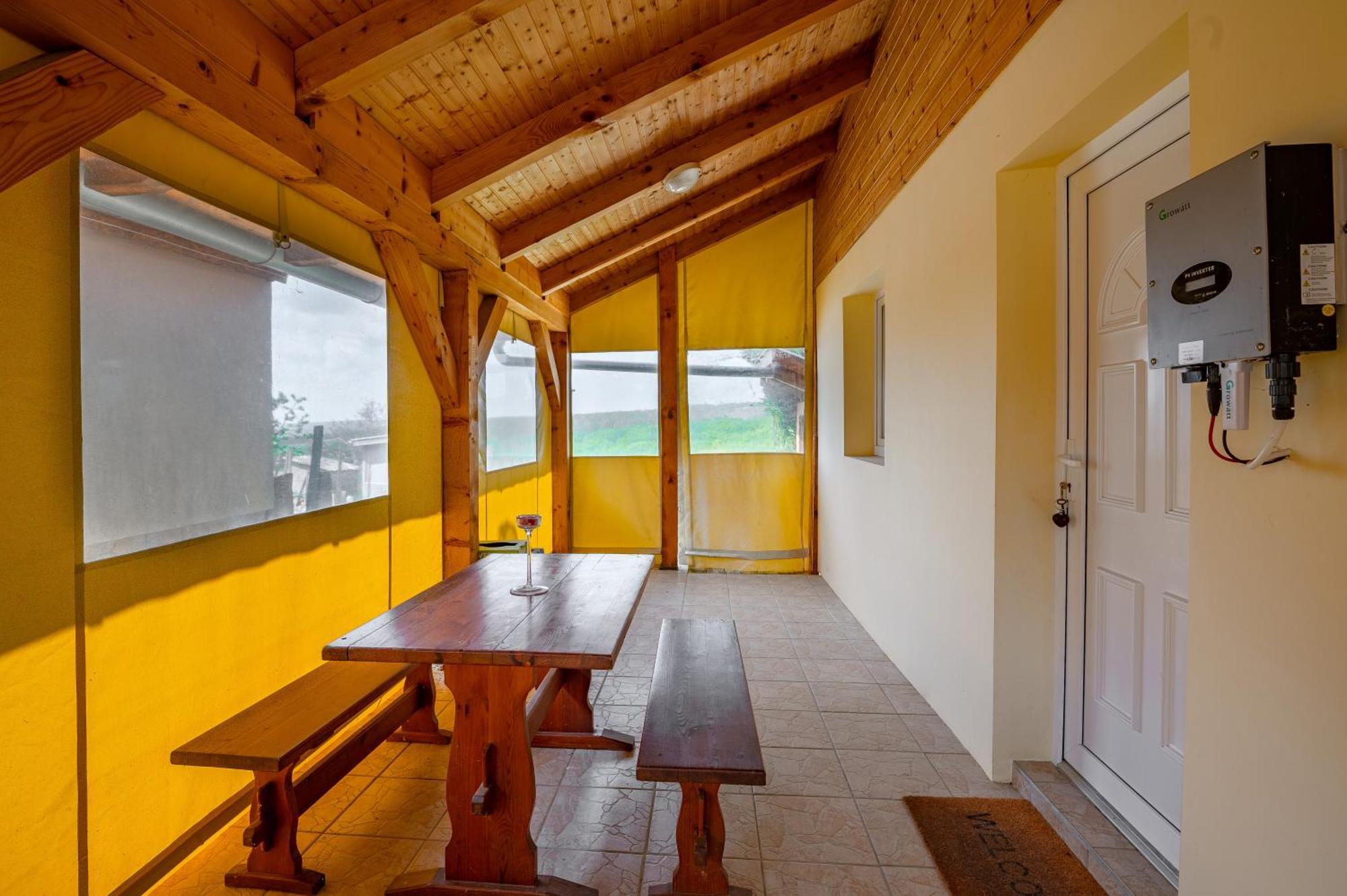 Foerhenc Wine House & Guesthouses I-Ii-Iii ナジカニジャ エクステリア 写真