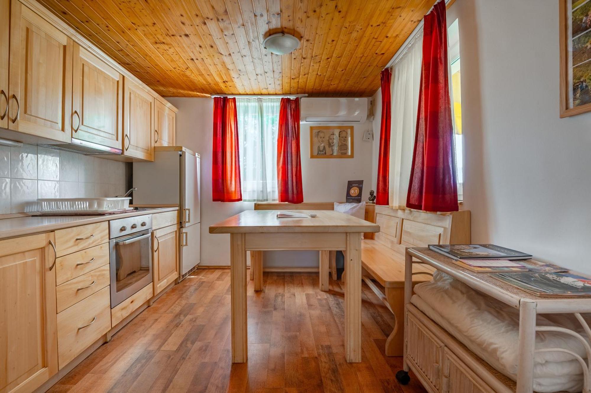 Foerhenc Wine House & Guesthouses I-Ii-Iii ナジカニジャ エクステリア 写真
